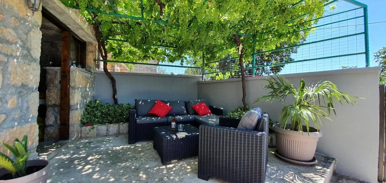 Holiday home Holiday House With A Parking Space Milovac, Paklenica - 15168 Starigrad Paklenica