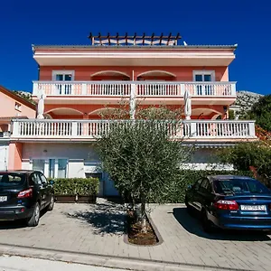 Apartment Amari, Starigrad Paklenica