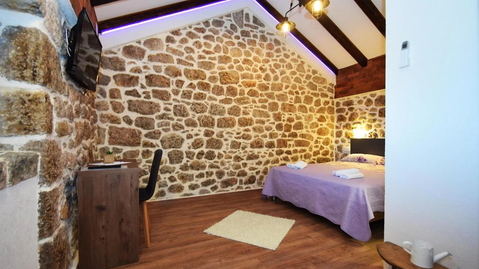 Holiday House With A Parking Space Milovac, Paklenica - 15168 Starigrad Paklenica Holiday home